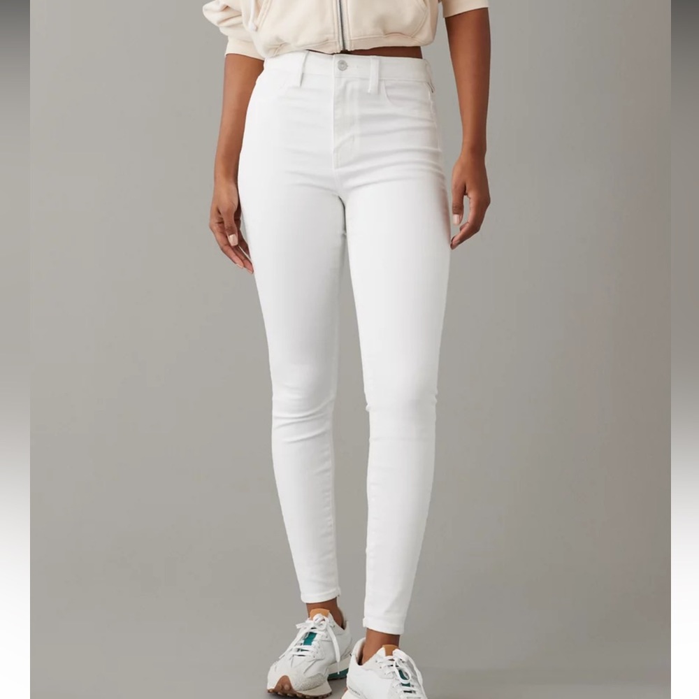 White skinny American Eagle jeggings